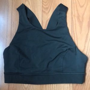 Lulu Lemon sports bra size 6